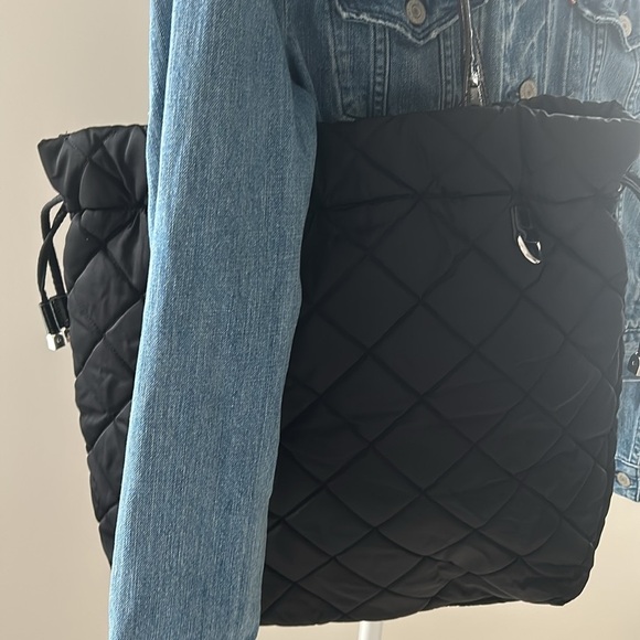 Micheal Kors Black Quilted Drawstring Tote with Patent Leather Handles - Picture 2 of 11